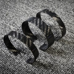 8002 C-Shape Carbon Fiber Bracelet for Wholesale