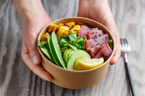 paper salad bowl