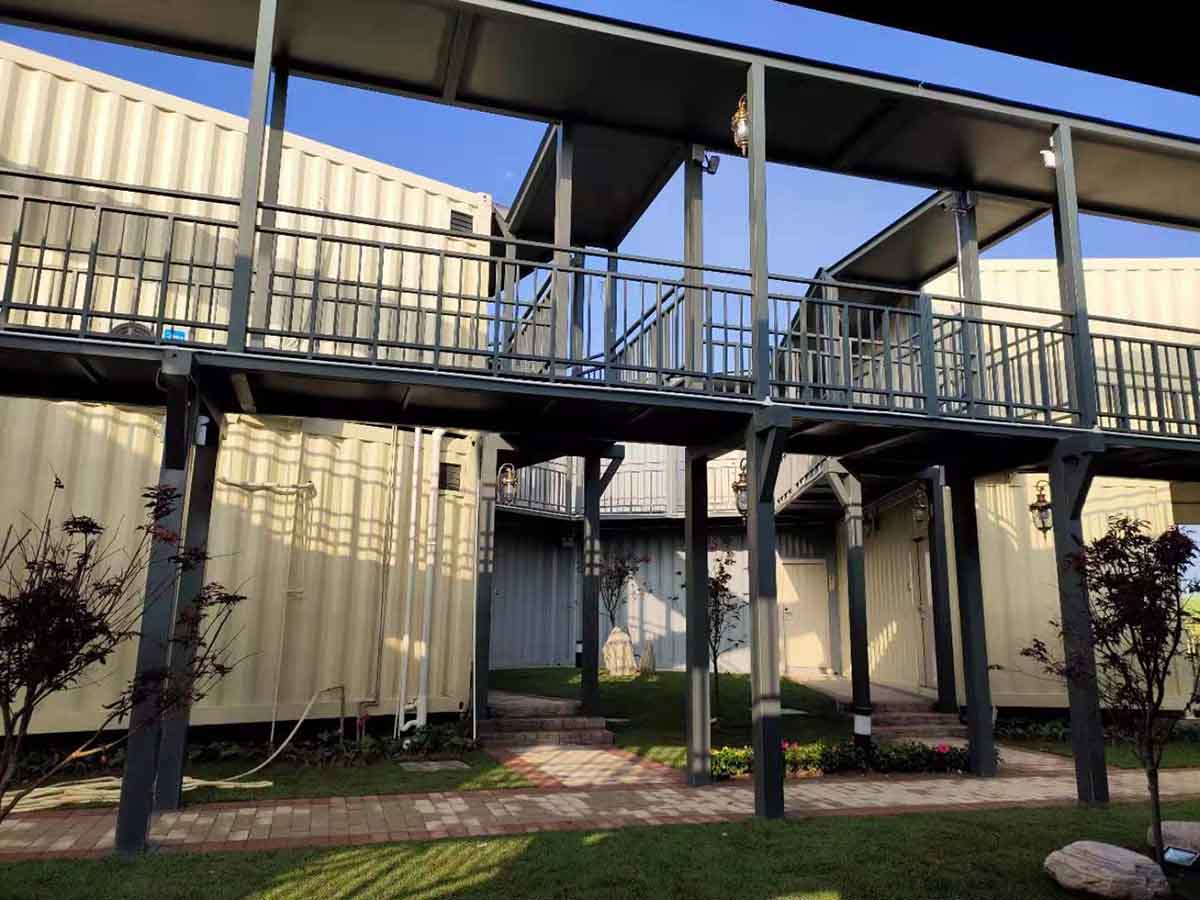 an image of shipping container camping house