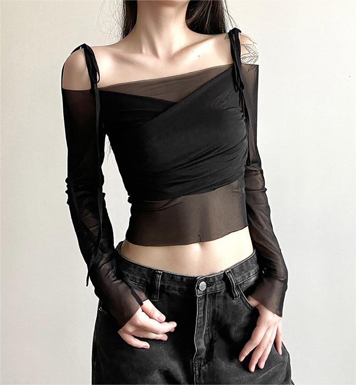 One shoulder long sleeved slim fit T-shirt