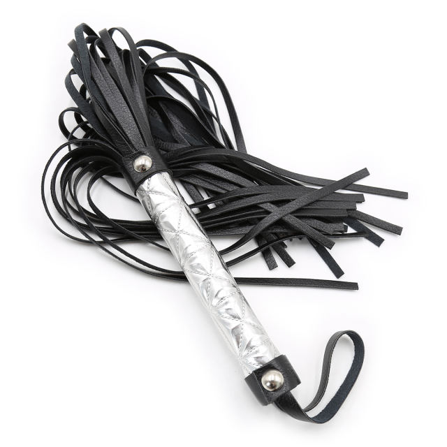 Spanking PU Flogger Bondage Whip With Handle Slave Sex Toys For Couples 