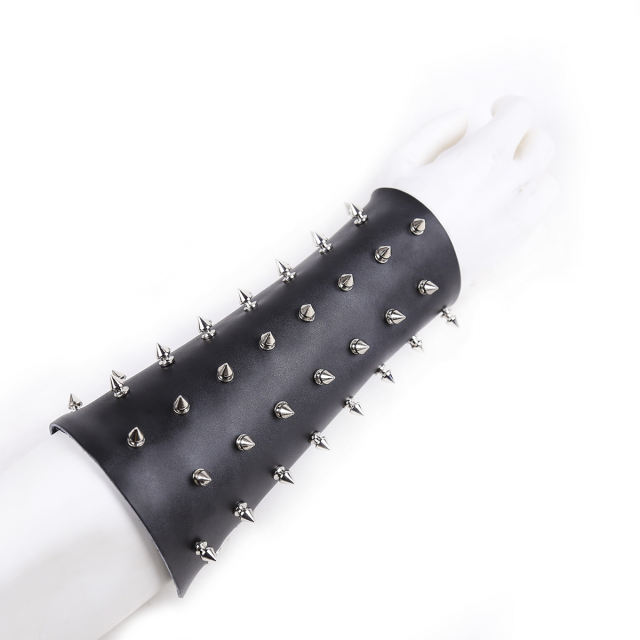 Leather studded gloves