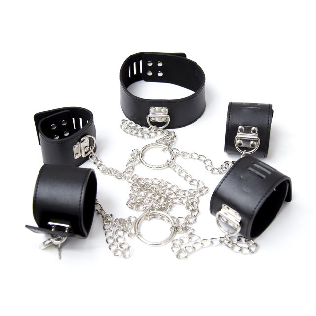 Neck collar and hogtie restraints with chain