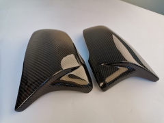 Substituições da capa do espelho de fibra de carbono preta brilhante estilo M