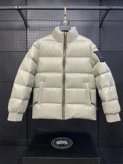 MΟΟSE KNUCKLΕS Duck Down Jacket Black Color