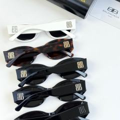 BLCG Embossed BB Black Oval Retro Sunglasses
