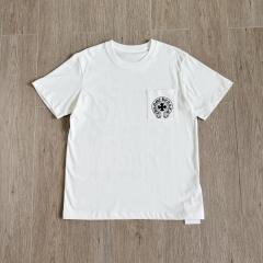 1:1 quality CH Gothic Text Cross Logo Pocket Short Sleeve T-Shirt 2 Colors