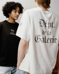 1:1 Top Quality Gallery Dept Gothic Font DÉPT. de la GALERIE Raw Hem White Short Sleeve T-shirt