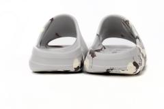 A Y**zy Slide Enflame Oil Painting White Grey GZ5553