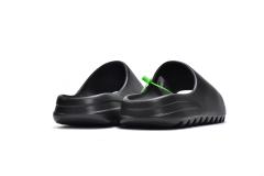 A Y**zy Slide Black FX0495