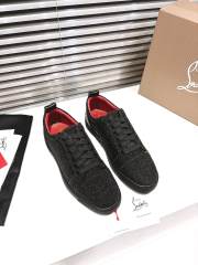 1:1 quality version Embroidered Heel Signature Red Sole Low-Top Casual Sneakers 3 colors 28894913