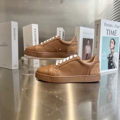1:1 quality version Embroidered Heel Signature Red Sole Low-Top Casual Sneakers 3 colors 28894913