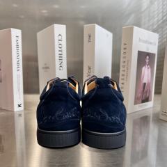 1:1 quality version Embroidered Heel Signature Red Sole Low-Top Casual Sneakers 3 colors 28894913