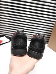 1:1 quality version Embroidered Heel Signature Red Sole Low-Top Casual Sneakers 3 colors 28894913
