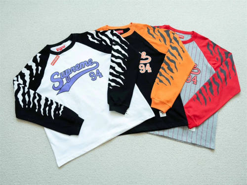 Sup SS26 Week6 Tiger Raglan L_S Top Longsleeve 3 Colors