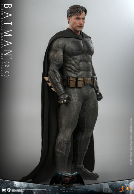Hot Toys 1/6 MMS731 - Batman v Superman: Dawn of Justice - Batman (2.0) PRE-ORDER