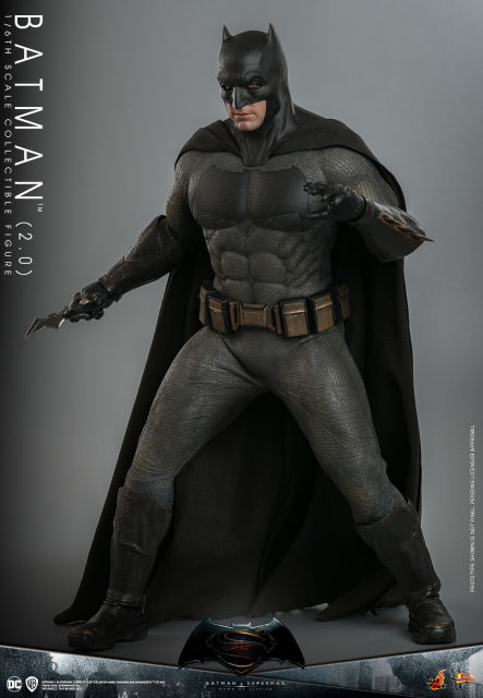 Hot Toys 1/6 MMS731 - Batman v Superman: Dawn of Justice - Batman (2.0) PRE-ORDER