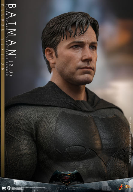 Hot Toys 1/6 MMS732 - Batman v Superman: Dawn of Justice - Batman (2.0) (Deluxe Version) PRE-ORDER