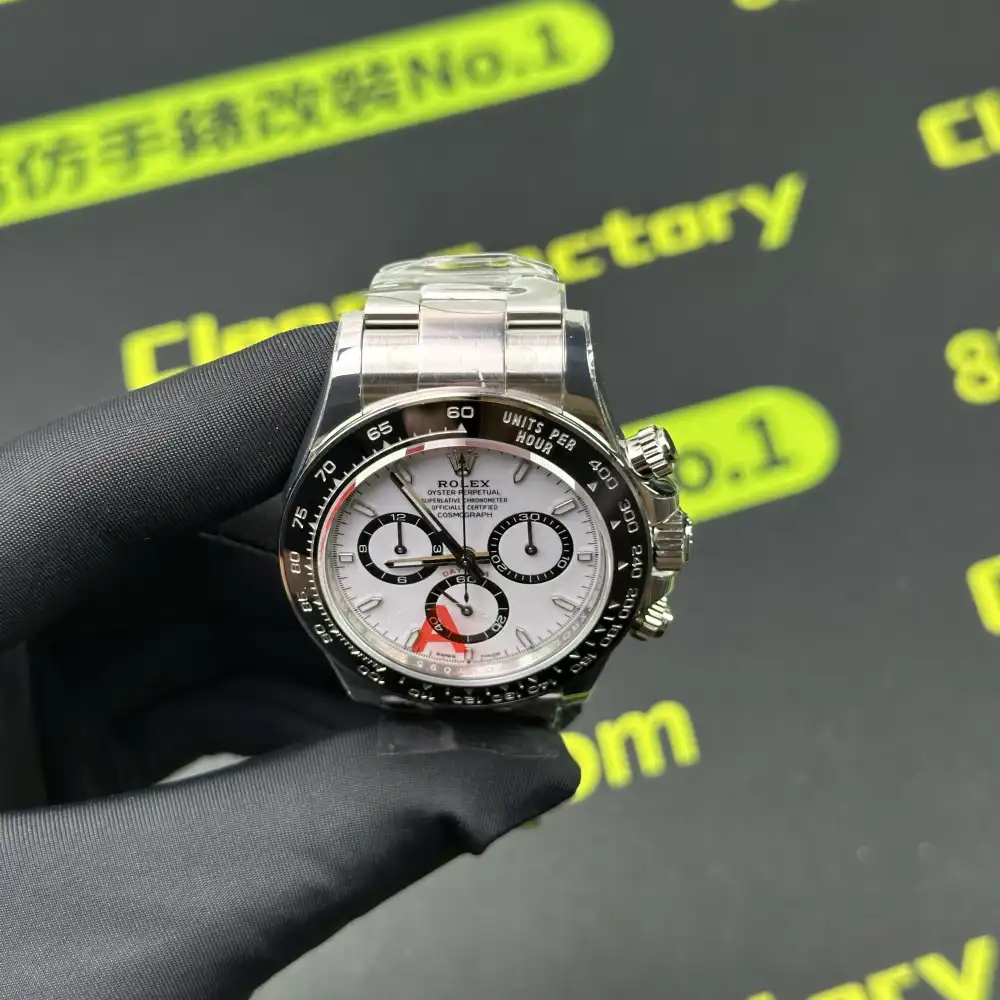 VS廠熊貓迪m126500ln-0001正面另一角度實拍