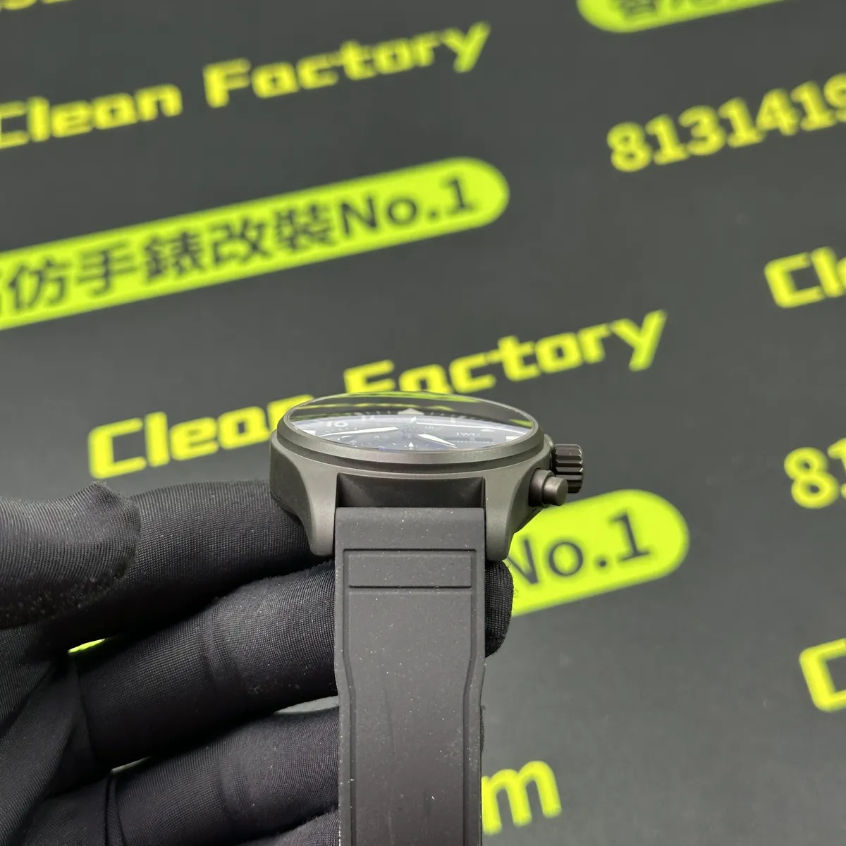 TW廠IWC飛行員IW388106錶殼側面厚度