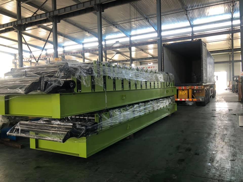 Arrange Shipping for Metal Roofing Sheet Roll Forming Machine