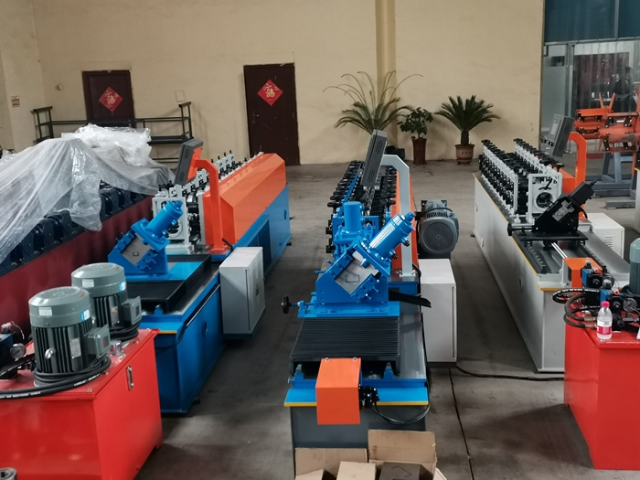 CD UD CW UW profile roll forming machine , 45m/min