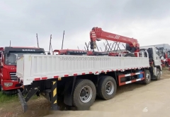 1SUZU 8x4 430HP 8 Ton Lifting Capacity Lorry Truck Telescopic Boom Crane
