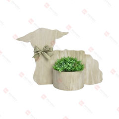 WOOD LAMB WITH
PLANT HOLDER AND ARTIFICIAL FLOWER