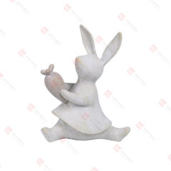 RESIN WOOD TURN RABBIT HOLDING CARROT TABLE TOP