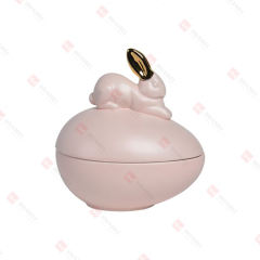 DOLOMITE EGG BOX
WITH BUNNY