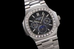 Replica Patek Philippe PP Watch Cal.240 Full Function Movement 5740 Best Quality 1:1 40mm Nautilus Watch