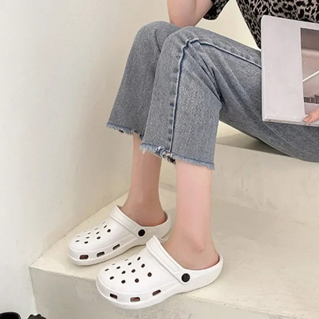 Fashion Sandals Waterproof Slippers Women Shoes Summer Outdoor Slides Soft Sole Garden Shoes Indoor Nursing Clogs Sandals