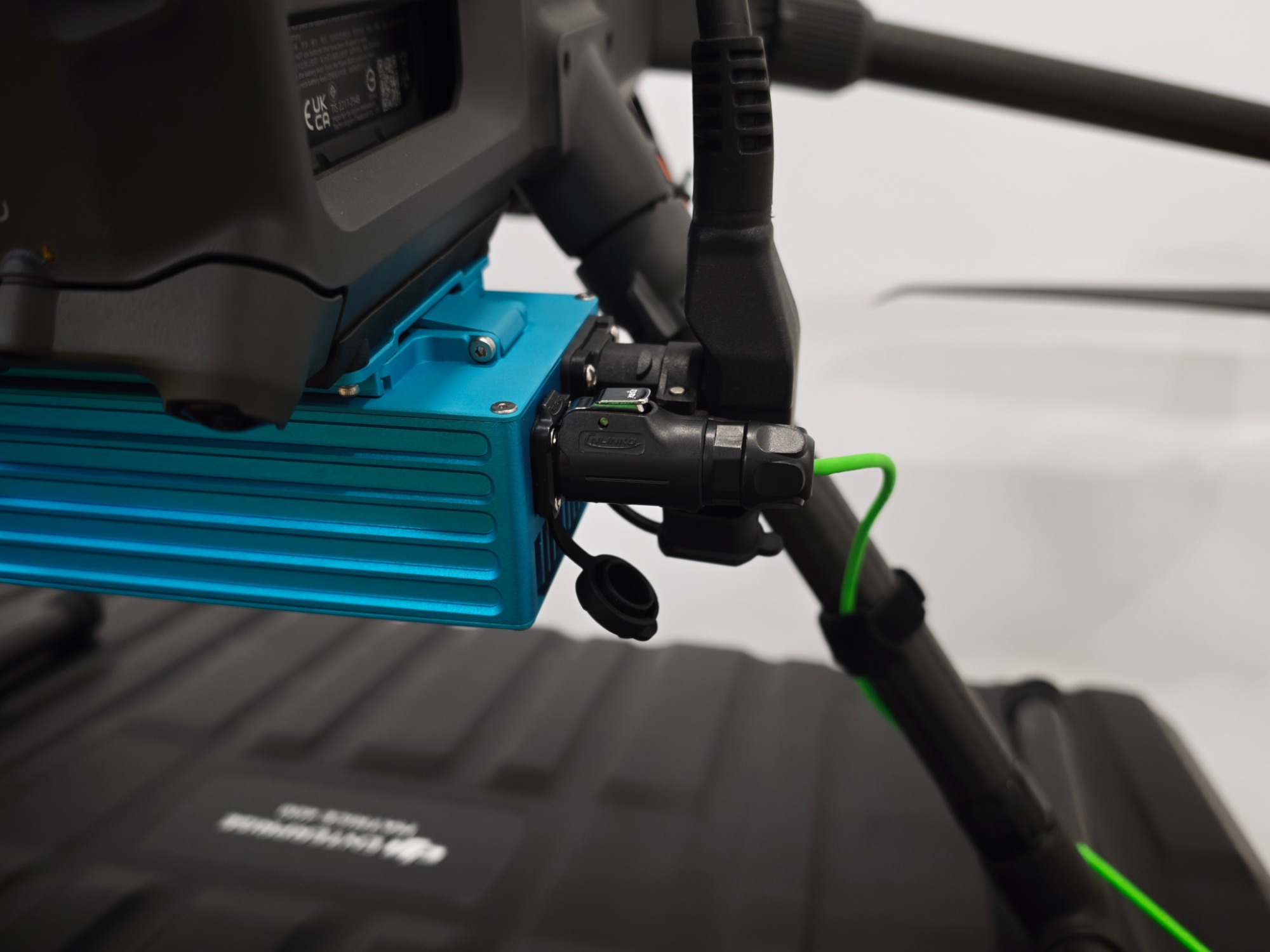 DJI M400 Tethered Power System Ver. 1.0 For Facade Cleaning