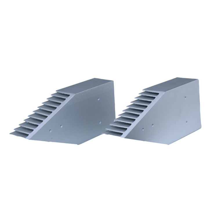 Все виды радиаторов Экструдированные алюминиевые профили с зубьями с высокой плотностью рассеивания тепла могут быть изготовлены по индивидуальному заказу