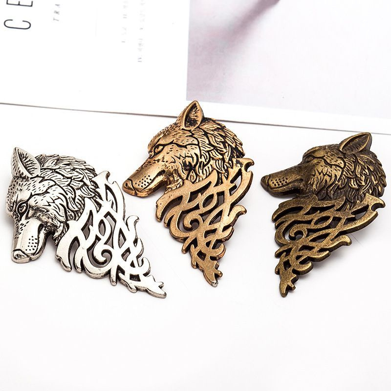 Wholesale Jewelry Imposing Wolf Head Form Suit Collar Pin