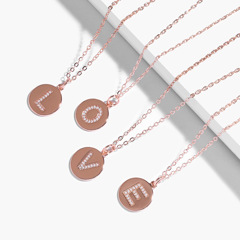Wholesale Personalized Simple Fashion Necklace English Alphabet Necklace Diamond Sweater Chain