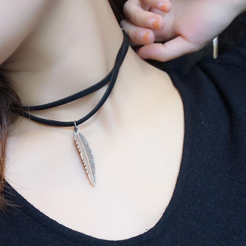 Fashion Retro Simple Personality Metal Feather Tassel Necklace Distributor