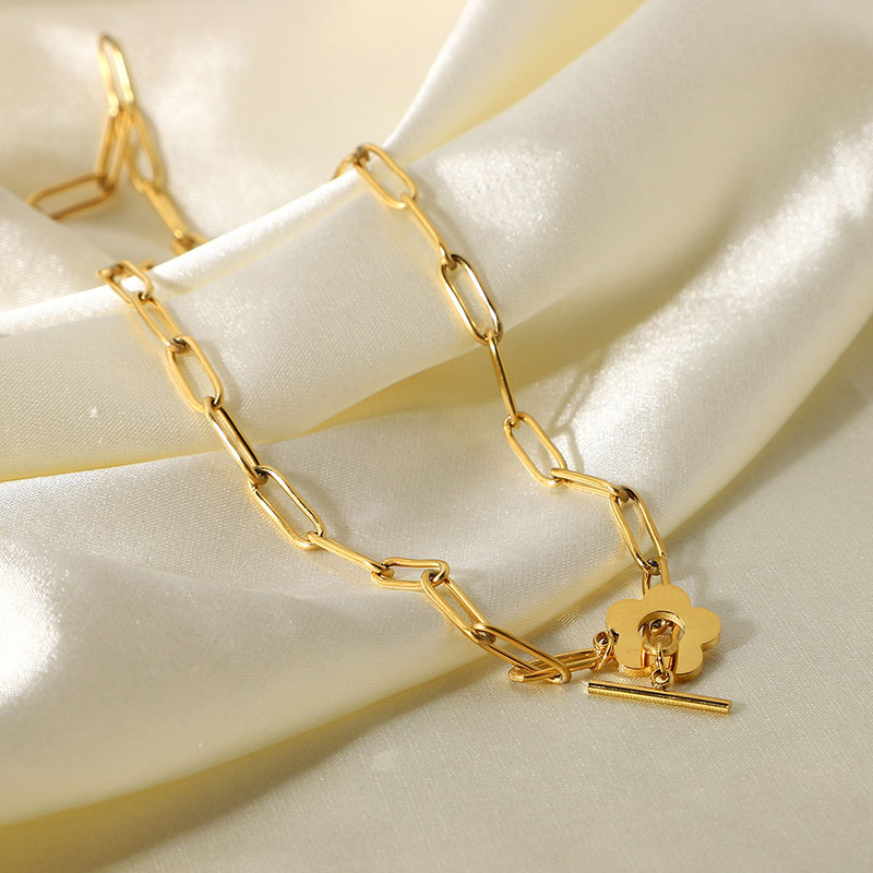 Cute Flower OT Buckle Girl Collar Gold Stainless Steel Jewelry Supplier