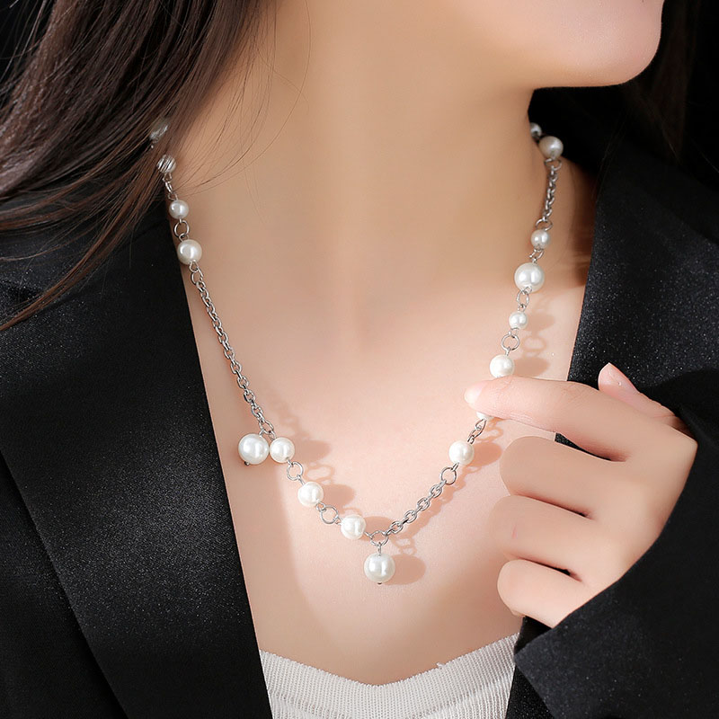 Handmade Pearl Necklace Female Light Luxury Vintage Sweater Chain Jewelry Distributor