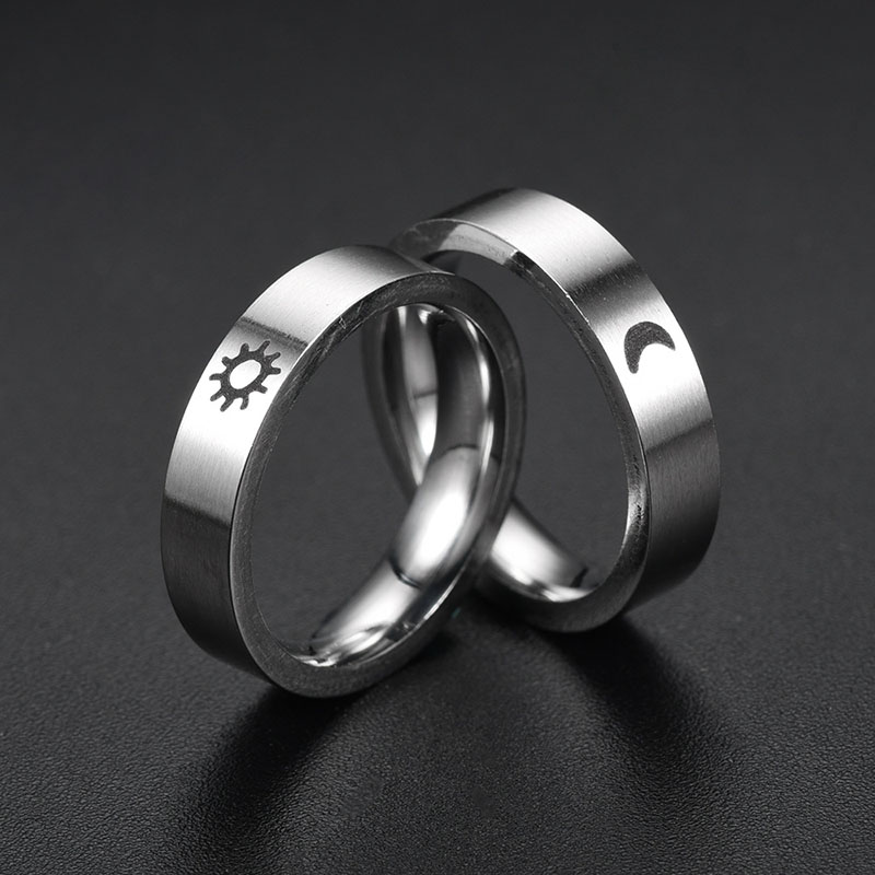 Wholesale Fashion Style Titanium Steel Retro Love Sun Moon Ring Vendors