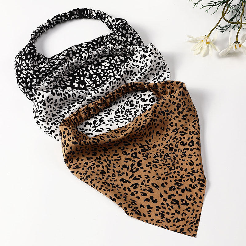 Spring And Summer Baotou Triangular Scarf Hairband Leopard Print Floral Manufacturer