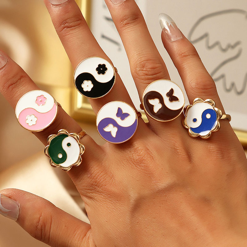 Wholesale Retro Small Flower Butterfly Drip Oil Taiji Bagua Finger Ring