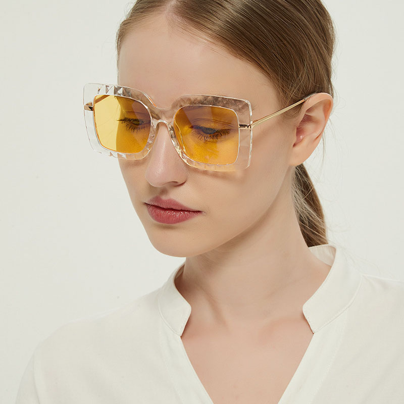 Trendy  Frame Large Frame Sunglasses Wave Pattern Sunglasses Distributor
