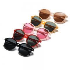 Fashion Rivets Retro Sunglasses Trendy Glasses Distributor