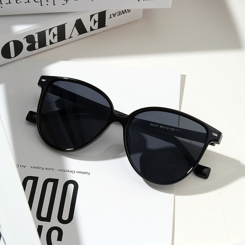 Rivets Round Toad Models Large Frame Sunglasses Sunscreen Sunglasses Distributor