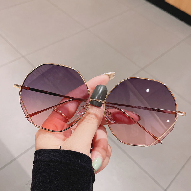 Wholesale Fashion Irregular Sunglasses Flat Glasses Vendors