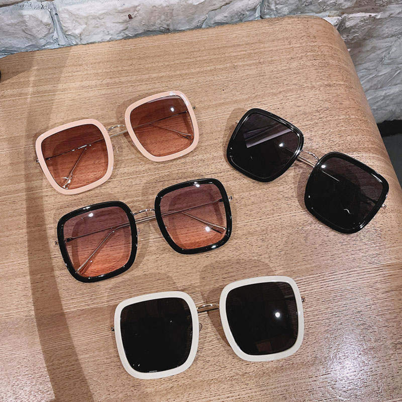 Wholesale Retro Square Sunglasses Vendors