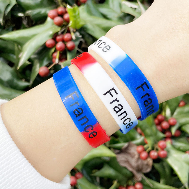 Wholesale France Personalized Silicone Bracelets Can Be Printed Logo