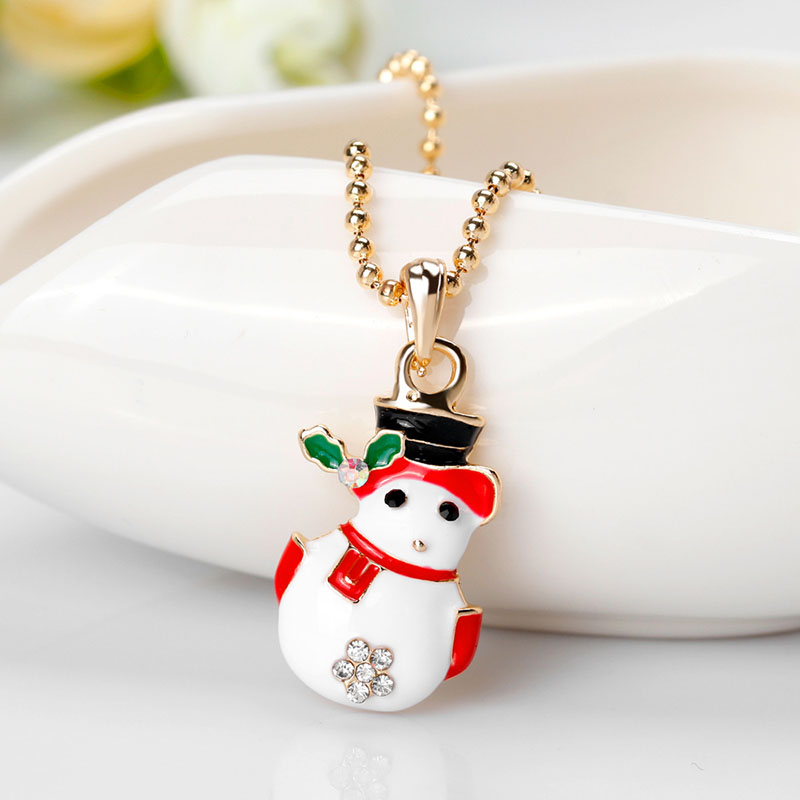 Fashion Christmas Creative Pendant Snowman Necklace Distributor