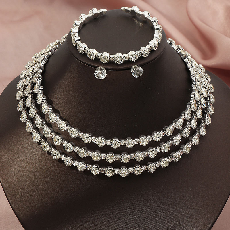 Simple Diamond Encrusted Collar Necklace Earrings Bracelet Three Pieces Jewelry Set Supplier